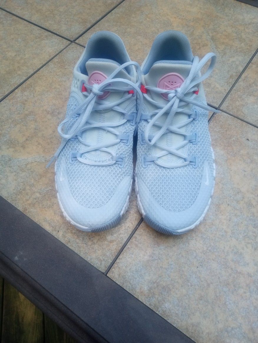 NIKE Metcon Athletic Women's Size 9 Shoe