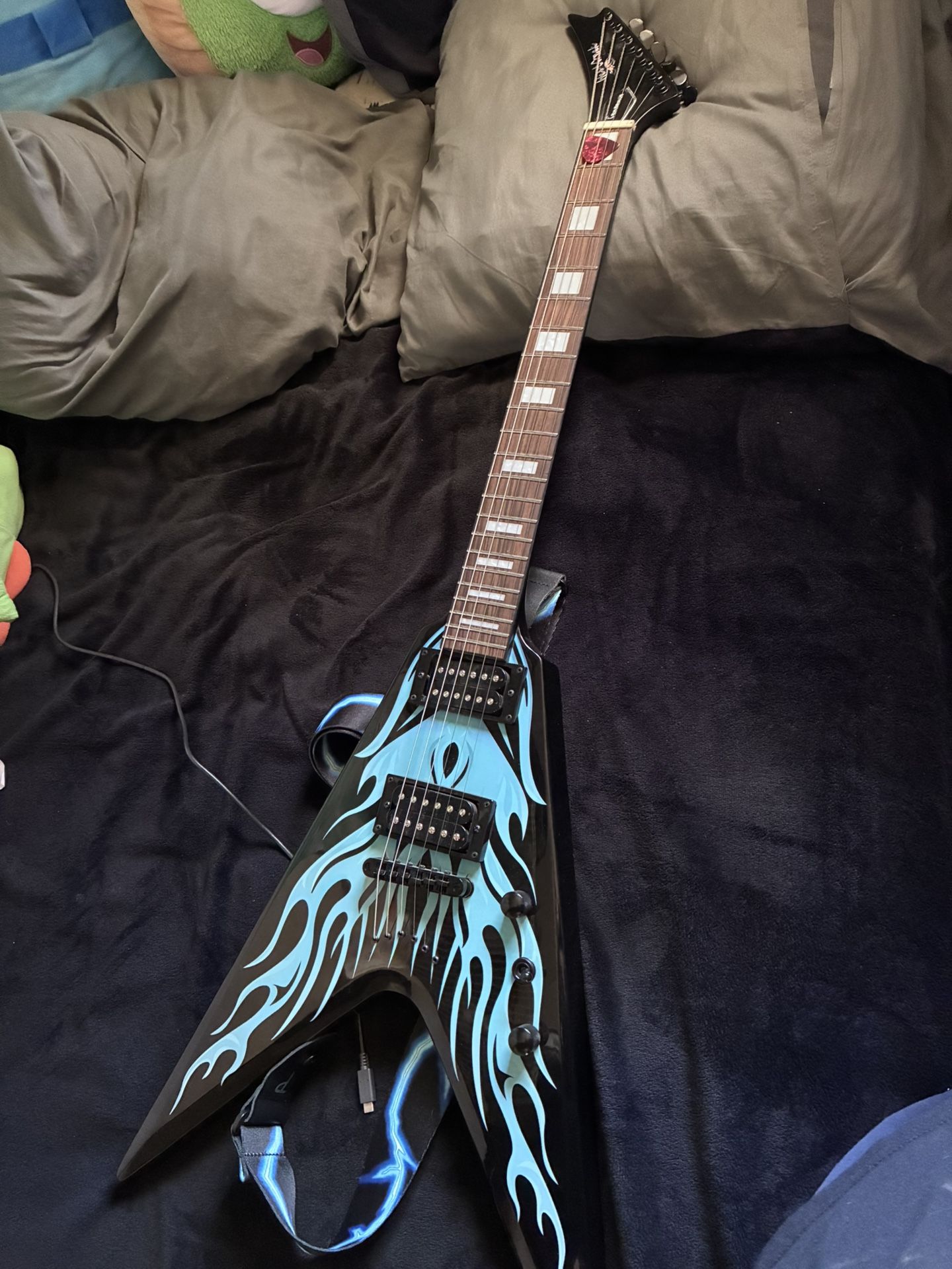 Flying V- Electric Guitar