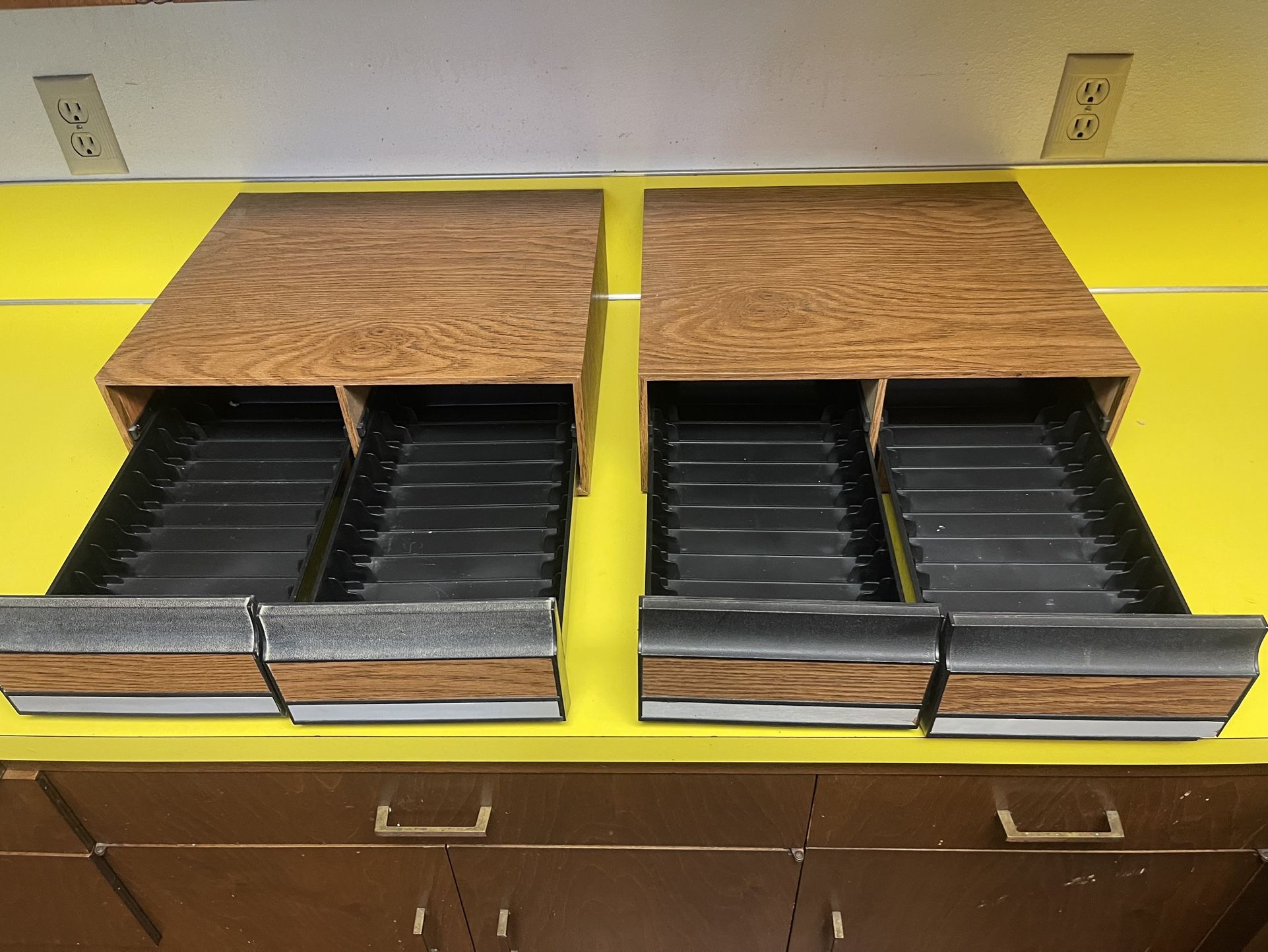 Two Vintage Vcr,Vhs Betamax Storage Cabinets $10 For Both