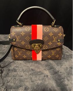 Authentic Louis Vuitton with shoulder strap in flawless condition