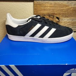 *NEW* Adidas Gazelle J Black/White Suede Size 5.5Y Women’s 6.5