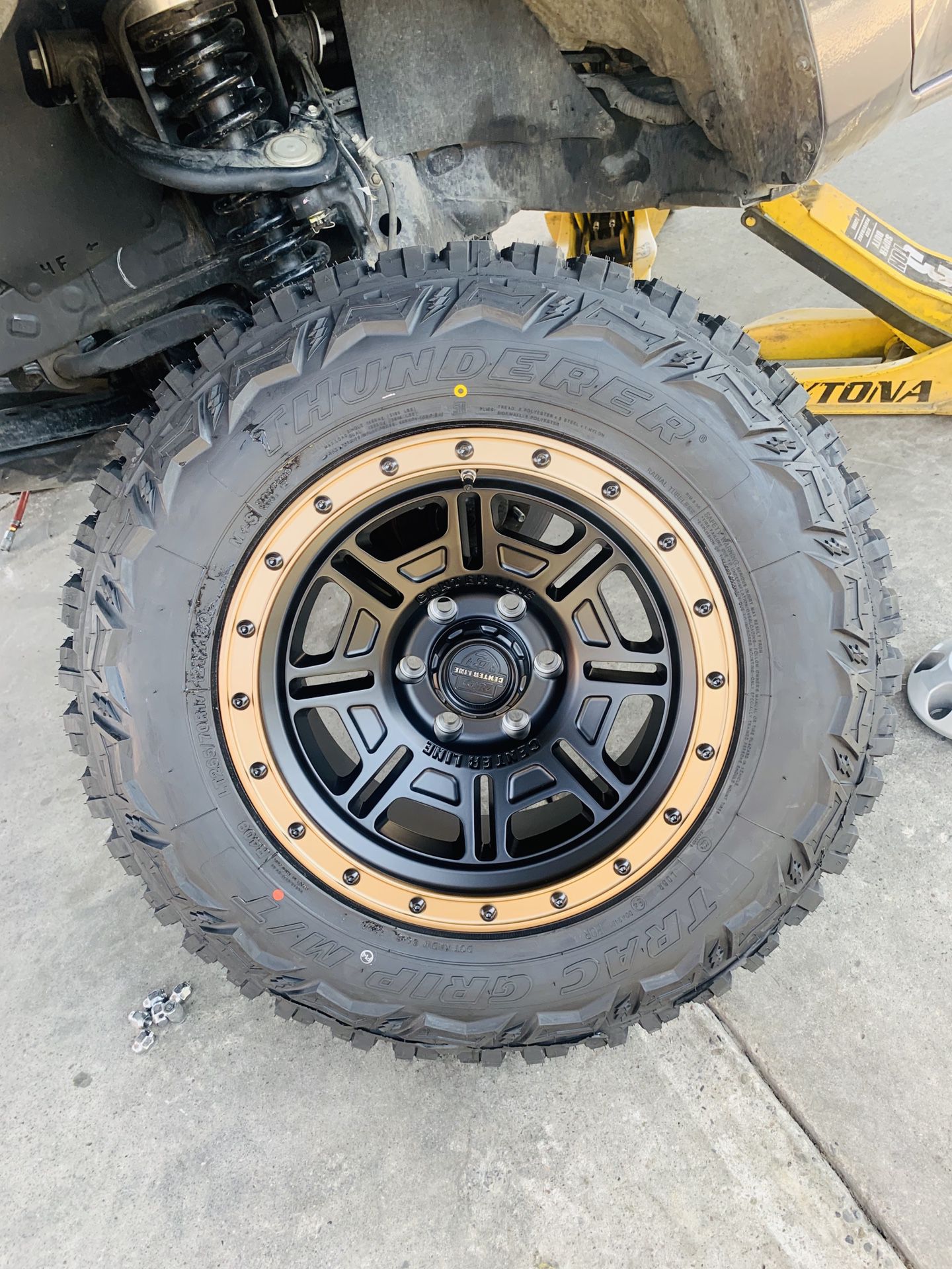 17” New center line rims and mud tires 6 lug Chevy gmc Toyota 2657017