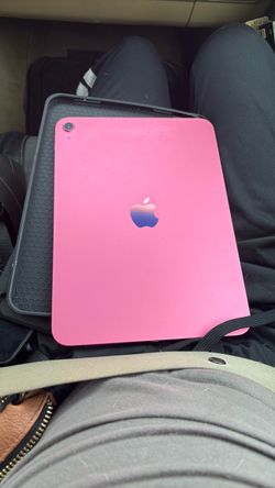 BRAND NEW 11TH GEN iPAD