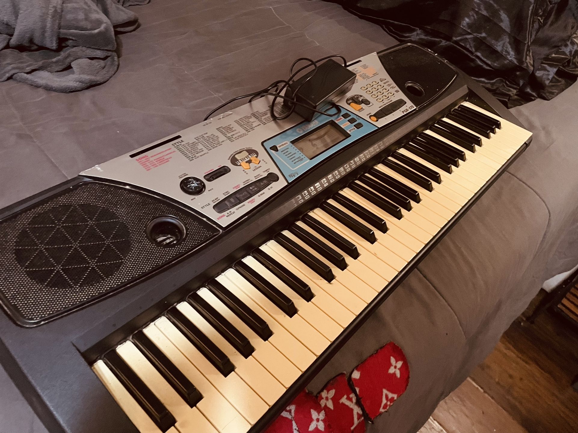 Yamaha PSR-170 portable electronic keyboard.