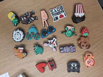 YAZO 25 Random Shoe Charms for Shoes & Bracelet Wristband party gifts