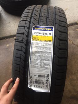 225/45/18 Goodyear eagle sport AS