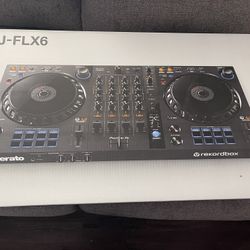 DJ Equipment 