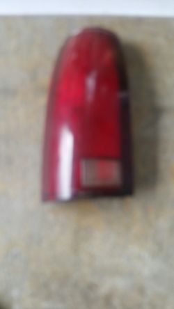 1995 gmc suburban tail light