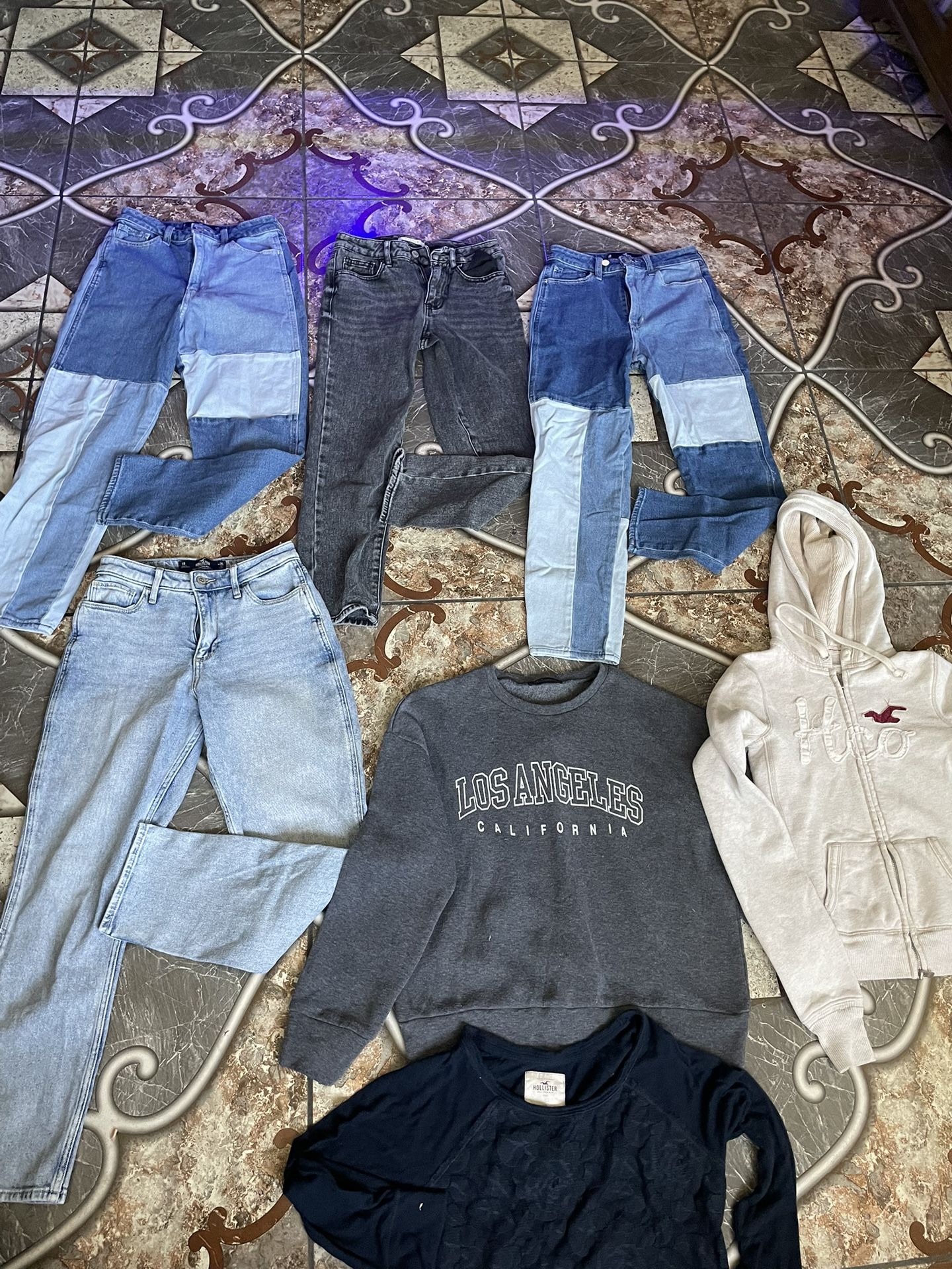 Hollister Jeans, Hoody, Blouse, Pacsun Jeans, Los Angeles Sweater