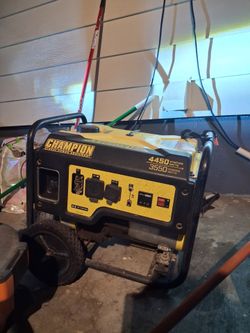Champion 4450W / 3550W Portable Generator
