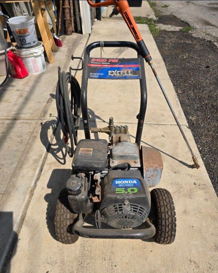 2400 PSI Honda Powered Pressure Washers 5.0HP