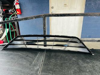 Hyundai Elantra 2024-2025 lower grill Oem