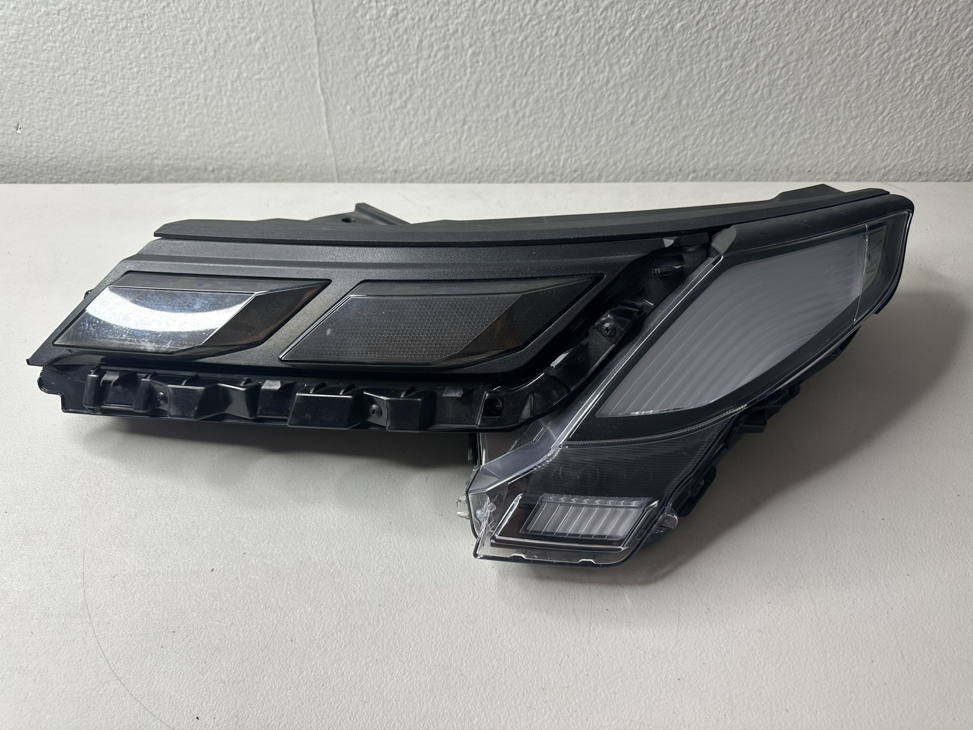 2023 - 2025 HYUNDAI PALISADE DAYTIME RUNNING LIGHT LH DRIVER SIDE HEADLIGHT OEM