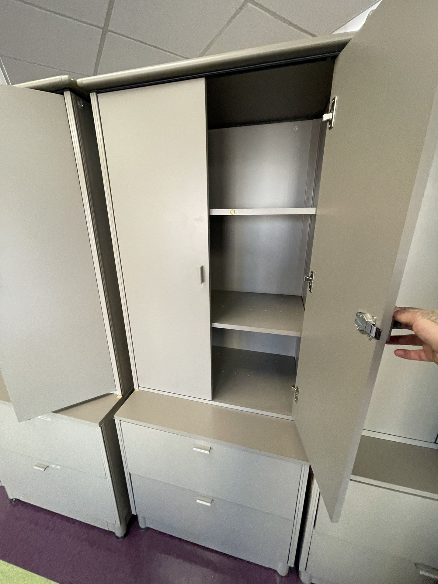 OFFICE FURNITURE ALL FOR SALE