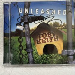 TOBY KEITH “UNLEASHED” CD ‘S Autographed