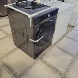 Open Box Frontload Samsung Gas Dryer 