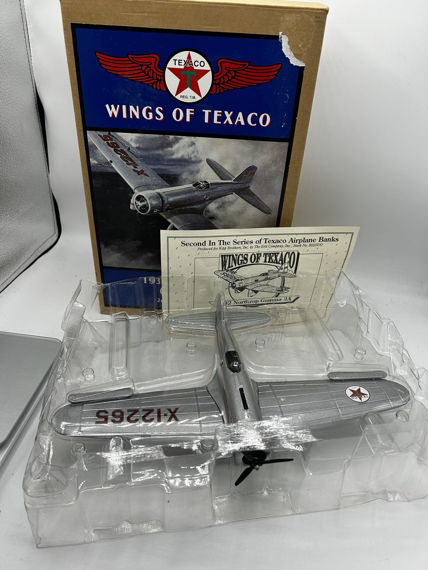 1994 Ertl Wings of Texaco 1932 Northrop Gamma Airplane Toy Metal Coin Bank