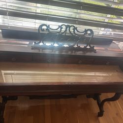 early 20th-century writing desk / parlor desk