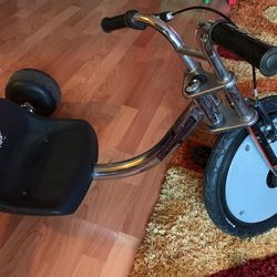 新品★JD RAZOR SCREAM MACHINE 三輪車 ★レトロ Razor Scream Machine