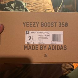 Yeezy Boost 350 V2