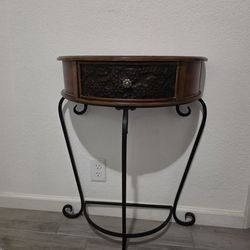 Small entry  table  or side table