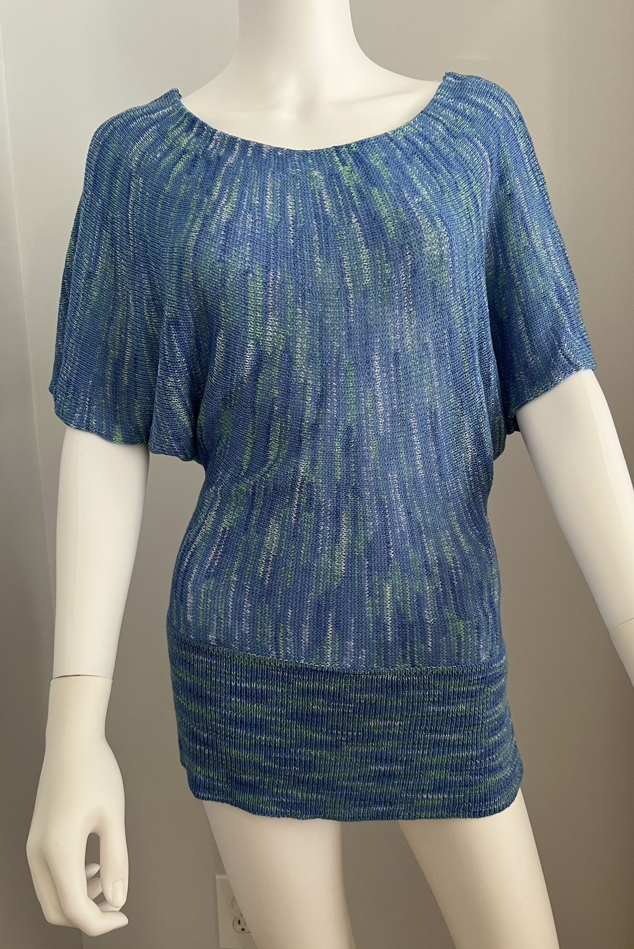 Blue and Green Mesh Sweater Top Size Small/Medium.