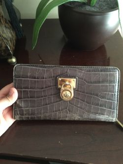 Michael kors wallet