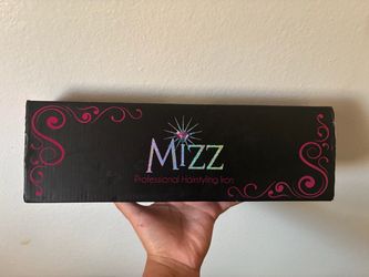 NEW Hair straightener