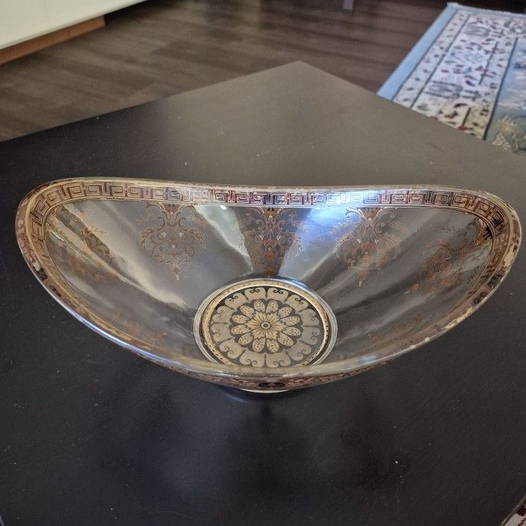 Decorative Gold-Trimmed Glass Bowl