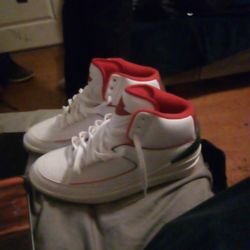 Jordan 2 Retro Brand New Never Wornq