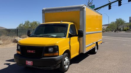 2017 GMC Savana Cutaway