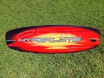 Hyperlite  Murray 137 Honeycomb wakeboard with bindings.