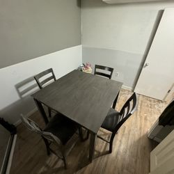 Dining Table With For Chairs 