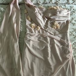 Women’s Formal Wear