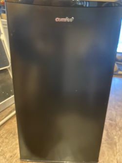 Comfee Black Mini Fridge