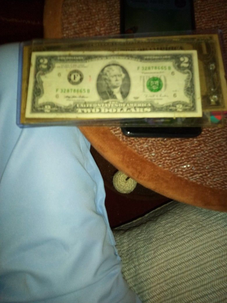 1995,2$ Bill, Very Crisp And In Mint Condition 
