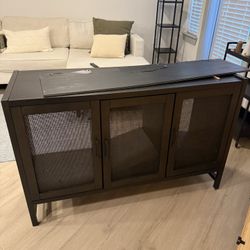 BLACK RATTAN TV STAND **CRACKED**