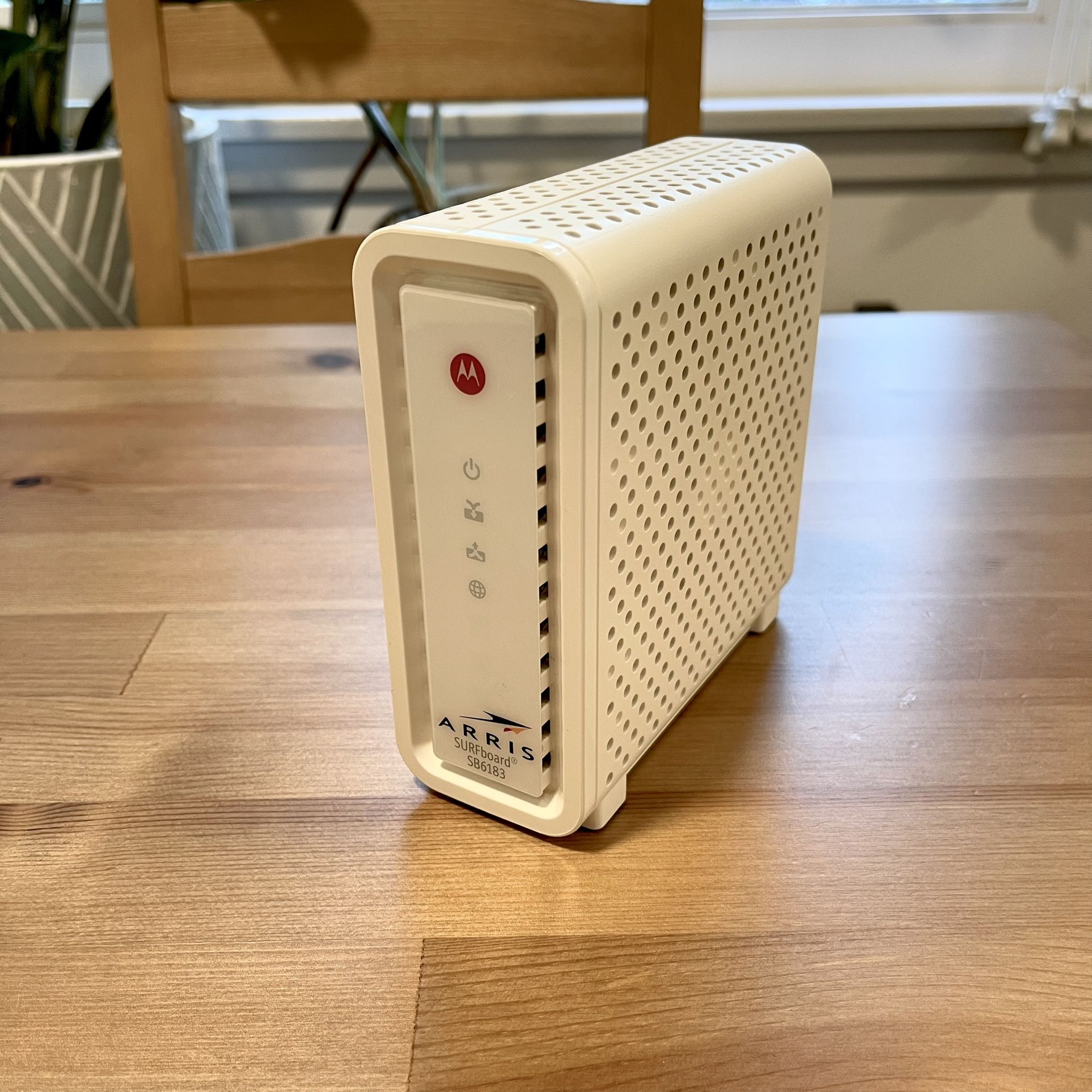Arris SURFboard Cable Modem