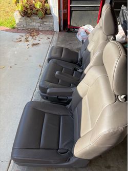 2011-2016 middle row seats Honda odyssey