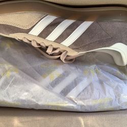 Adidas Earth Gazelle Men’s 9.5 Brand New 