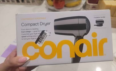 Conair 1875 Watt Travel Hair Dryer
Dual Voltage Folding Handle Travel Hair Dryer for All Hair Types