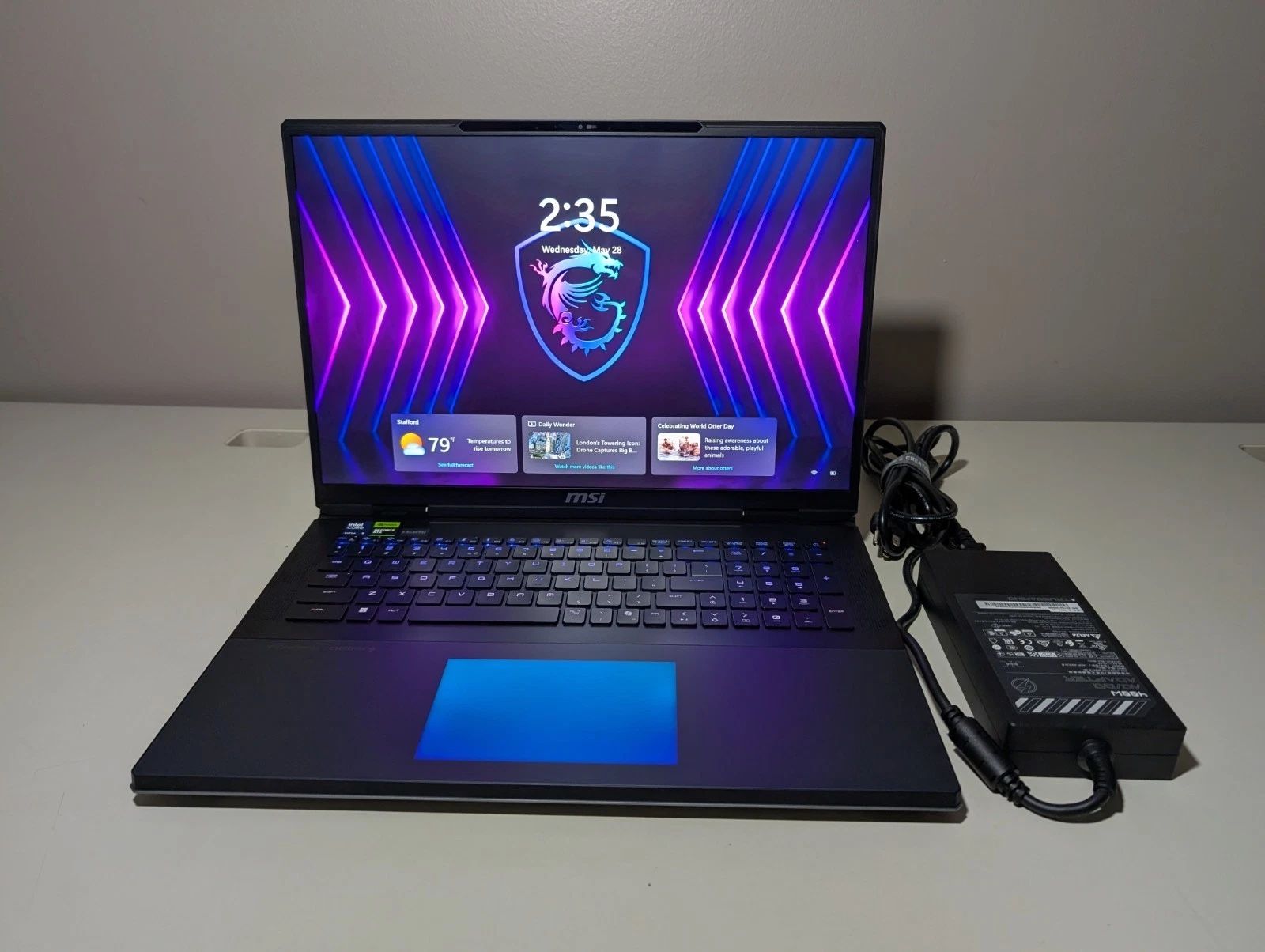MSI TITAN 18HXULTRA 9 285HX64GB RAM4TB NVMEWTY NVIDIA 5090