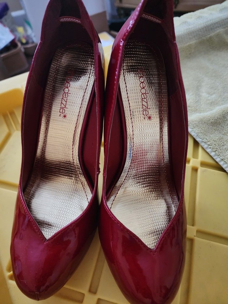 SHOEDAZZLE