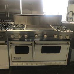VIKING 48”WIDE GAS RANGE STOVE WOTH GRIDDLE 