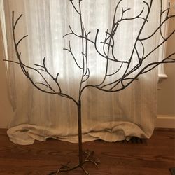 Metal Boutique Tree