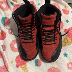 JORDANS PICK YOUR PRICE GREEN SIZE 7 RED SIZE 8