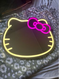 Hello kitty mirror w light