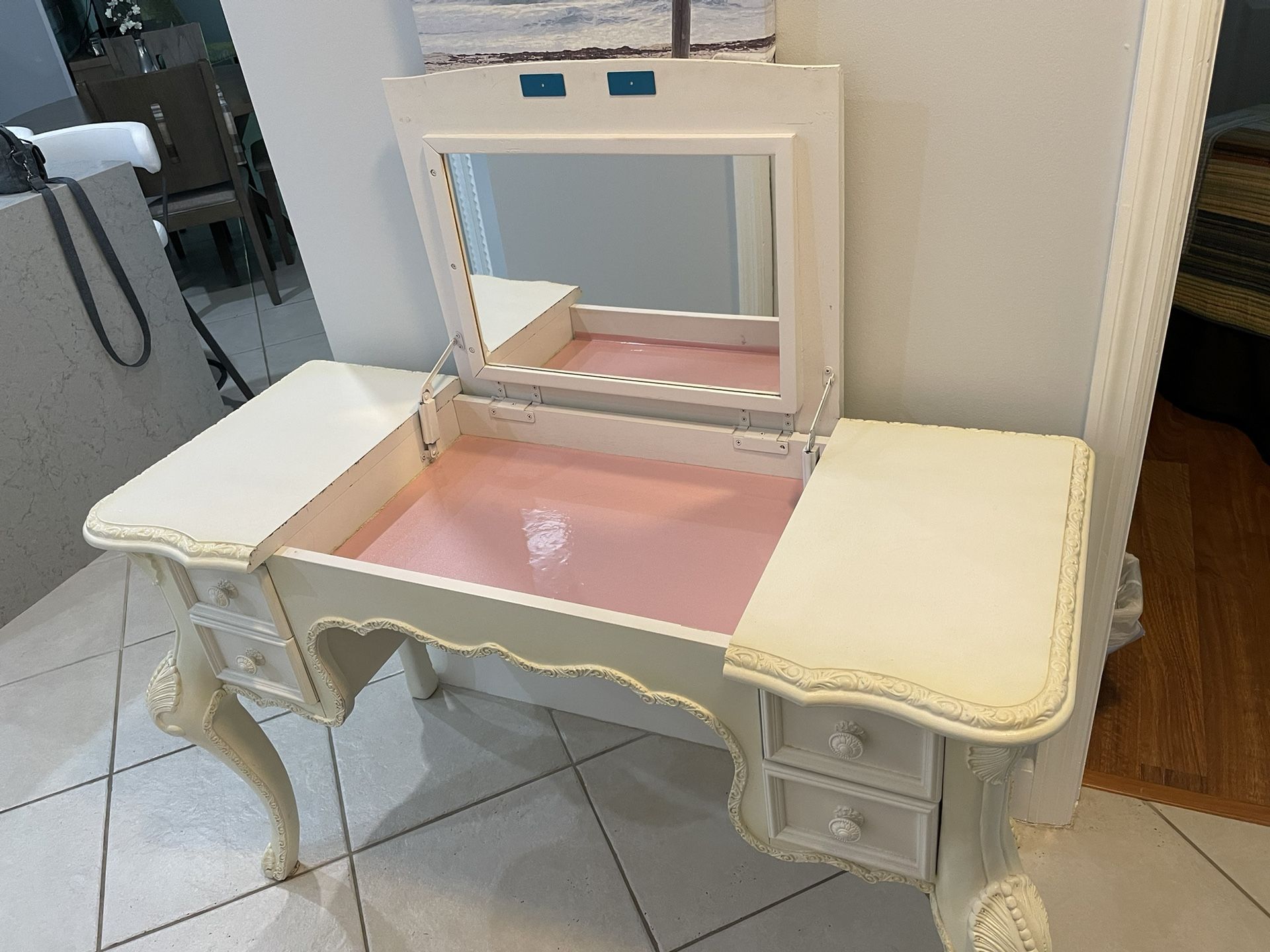 Antique Vanity With Mirror And Drawers