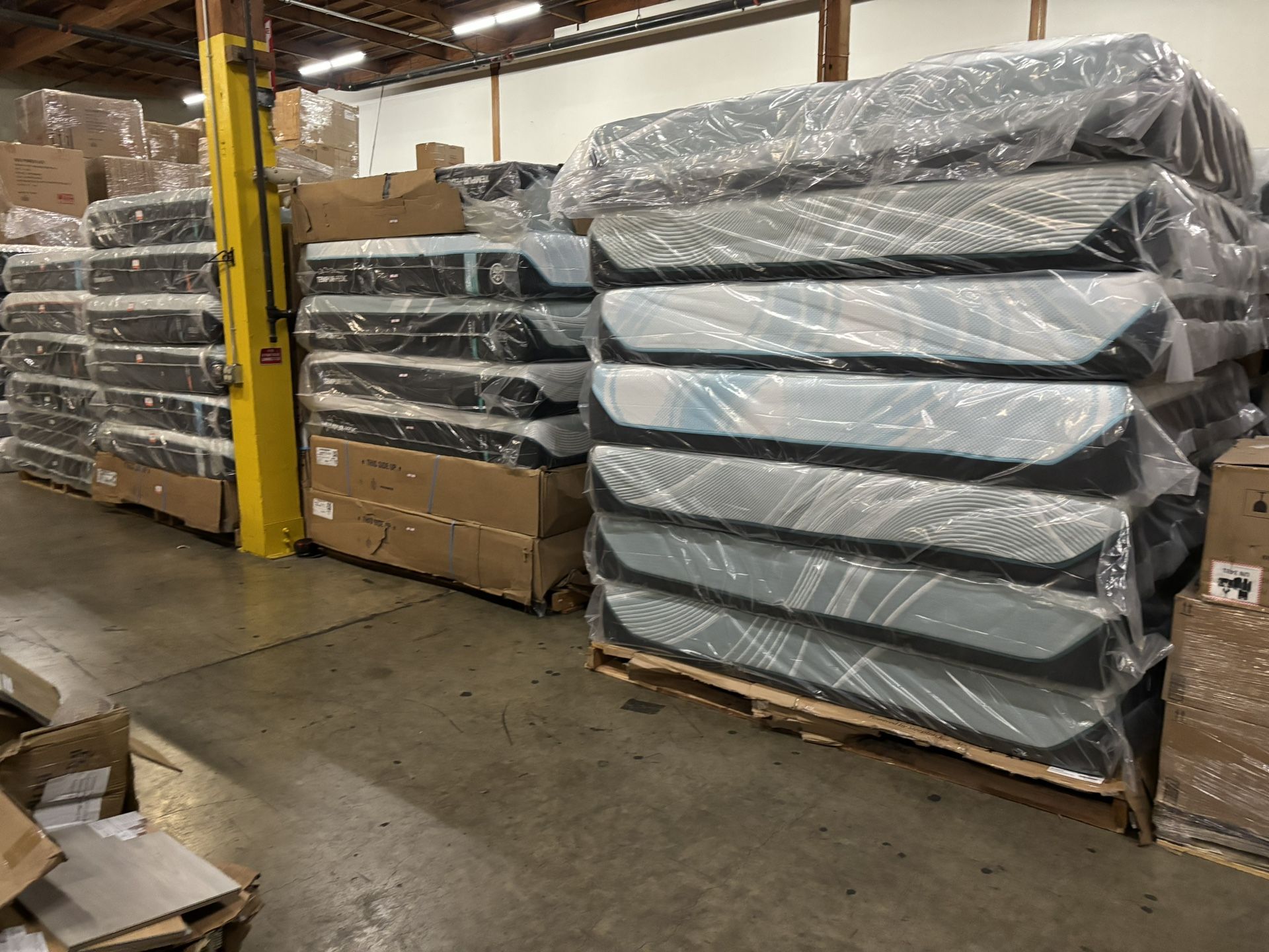 Tempurpedic 2.0 King Mattress 30% OFF MSRP ADAPT, Proadapt, Luxeadapt, Probreeze, LUXEBREEZE Brand New