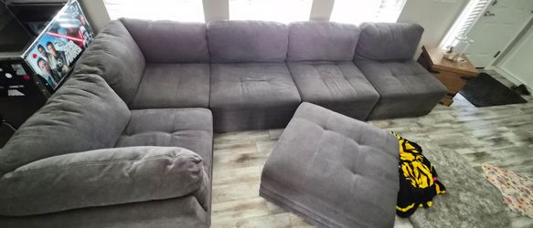 Sectional couch
